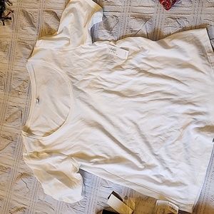 Short sleeve scoop neck